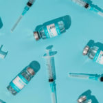 Bebês serão vacinados contra covid-19, nos EUA