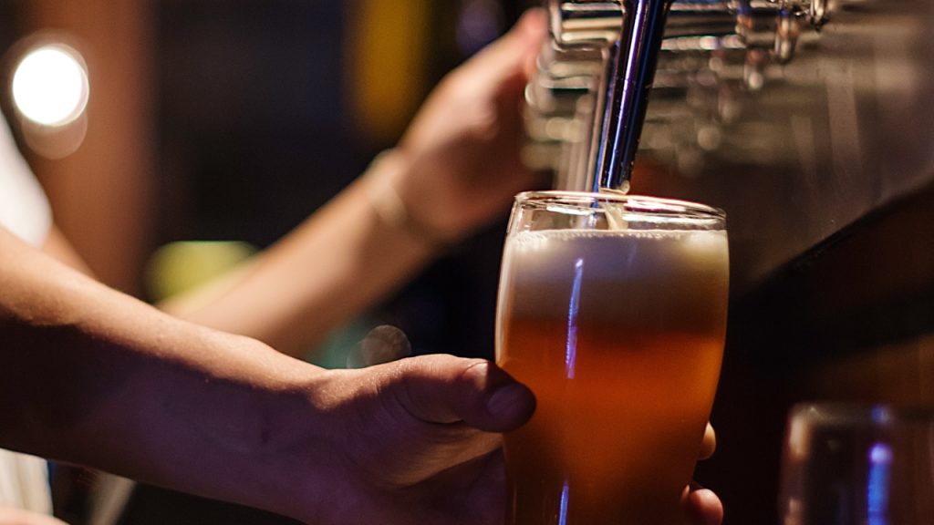 Cientistas criam cerveja mais saudável