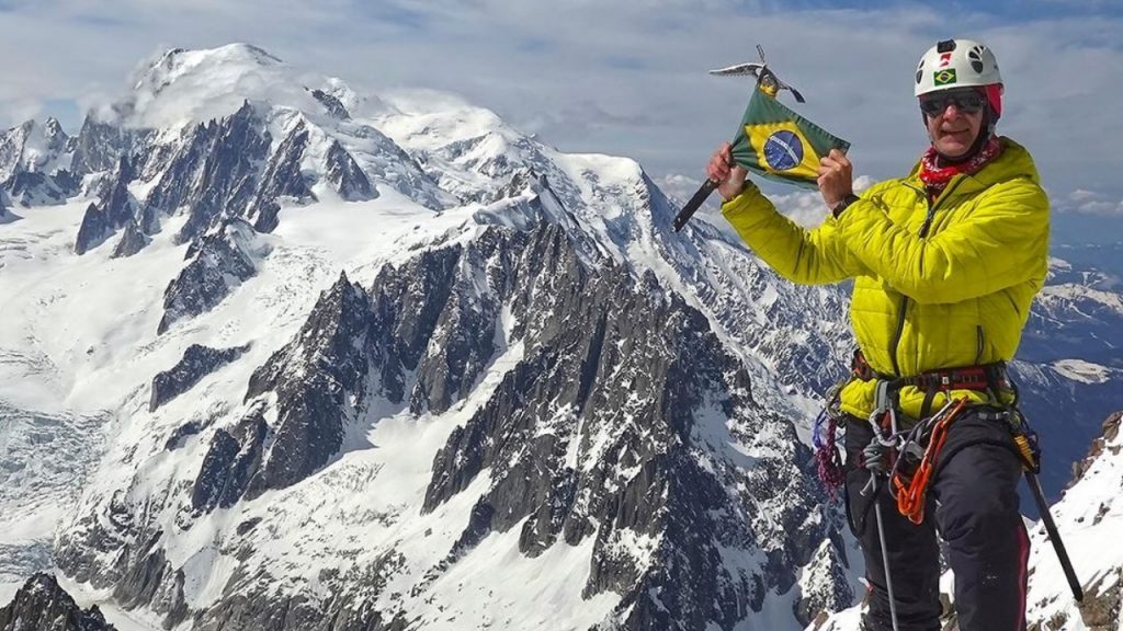 O alpinista brasileiro Waldemar Niclevicz conquistou mais um feito incrível: ele escalou mais de 80 montanhas na Cordilheira dos Alpes!