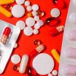 Farmacêutica explica como descartar medicamentos de forma correta