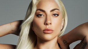 Cantora Lady Gaga sofre, desde 2013, com doença crônica que veio a público anos mais tarde, quando ela precisou cancelar sua agenda de shows, inclusive no Brasil