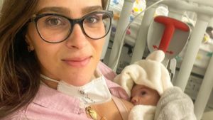 Esposa de Juliano Cazarré revelou que filha ainda se recupera da segunda operação e segue internada; confira!