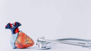 Por que o infarto está se tornando cada vez mais comum em jovens e adultos com menos de 40 anos?
