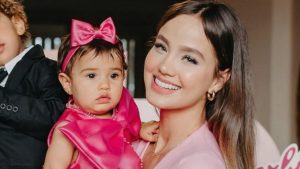 Esposa de Sorocaba, Biah Rodrigues registrou os primeiros passos da filha, Fernanda, de só 10 meses; confira essa fofura!