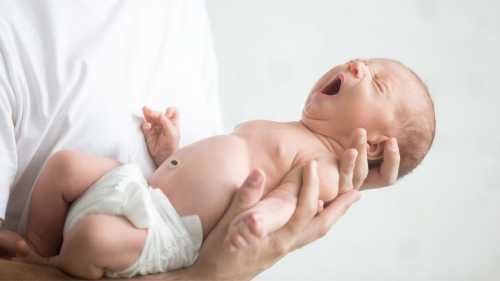 Cuidados com bebês recém-nascidos nos primeiros dias