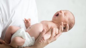 Cuidados com bebês recém-nascidos nos primeiros dias