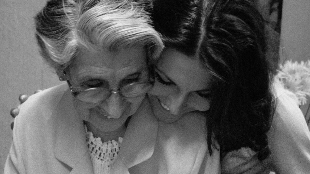 Após a morte da avó, Mel Fronckowiak faz homenagem: "Mulher à frente do seu tempo"