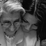 Após a morte da avó, Mel Fronckowiak faz homenagem: "Mulher à frente do seu tempo"