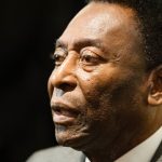 Boletim médico informa que Pelé continua apresentando melhora no estado de saúde