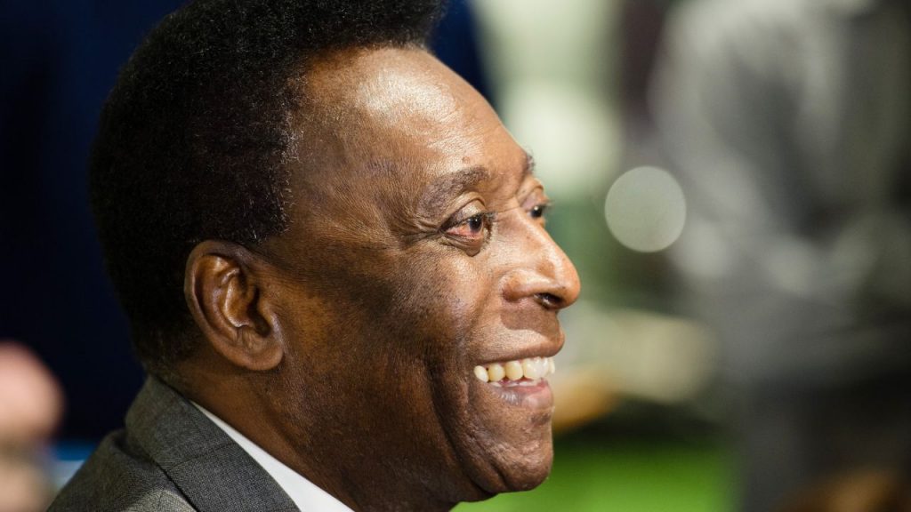 Antes de ser internado, Pelé teve ronco pulmonar e insuficiência cardíaca; família agradece apoio