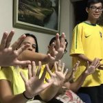 Copa do Mundo: família que tem 15 pessoas com seis dedos nas mãos está otimista pelo hexa do Brasil