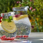 Conheça os benefícios da água aromatizada para a saúde
