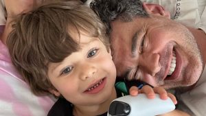 Carmo Dalla Vecchia fala sobre paternidade: "Nunca gritei com meu filho"
