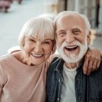 3 problemas bucais que mais afetam os idosos