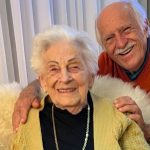 Ary Fontoura compartilha momento especial ao lado da irmã de 98 anos