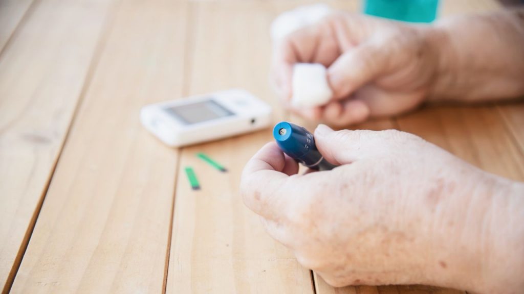 Pesquisa indica que má alimentação causa 70% das diabetes do tipo 2; entenda